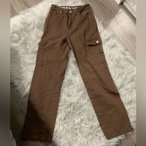 brown boyfriend cargo